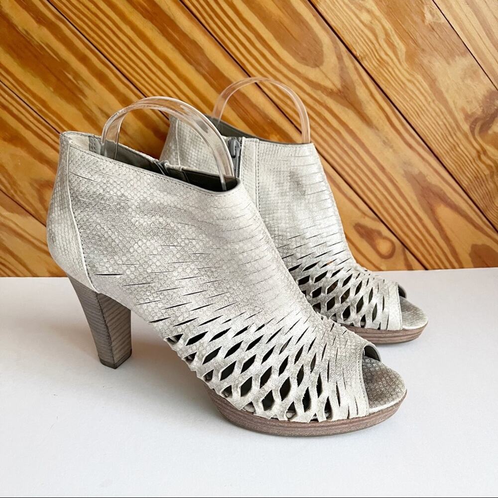PAUL GREEN Tacey Metallic Peep Toe Platform Booties